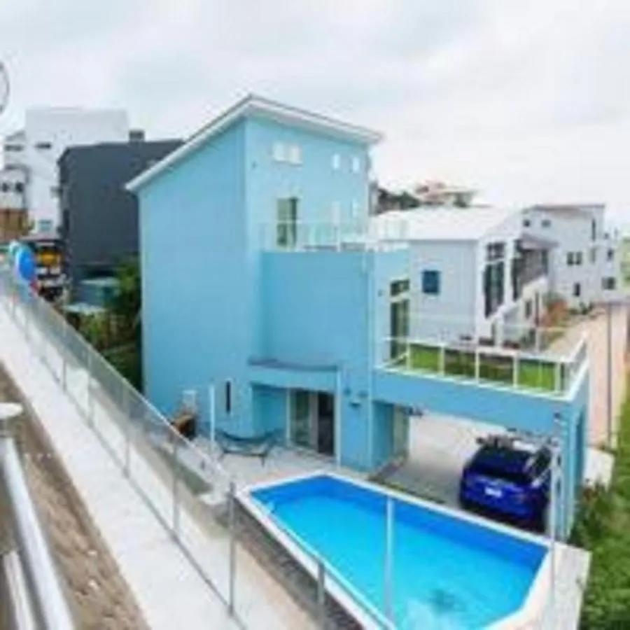 Beachside Base Kuruwa Yokosuka 0*,